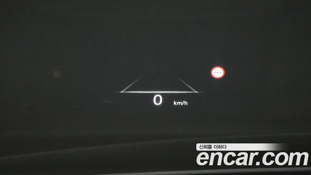 Genesis G80 2022 — photo 24