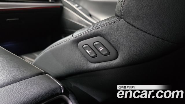 Genesis G80 2022 — photo 31