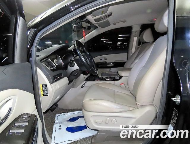 Kia Canival 2019 — photo 6