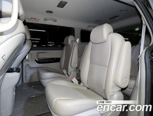 Kia Canival 2019 — photo 7