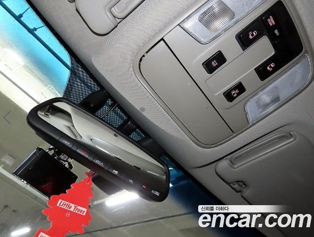 Kia Canival 2019 — photo 16