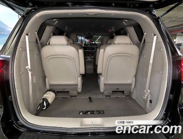 Kia Canival 2019 — photo 17