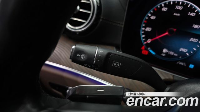 Mercedes-Benz E-Class 2021 — photo 30