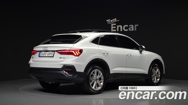 Audi Q3 2023 — photo 2
