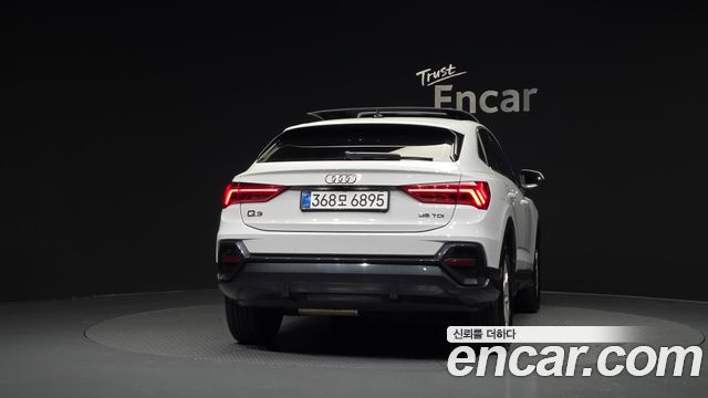 Audi Q3 2023 — photo 4