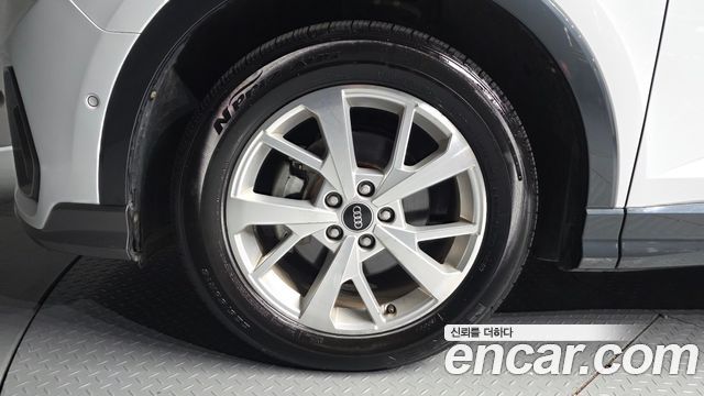 Audi Q3 2023 — photo 5