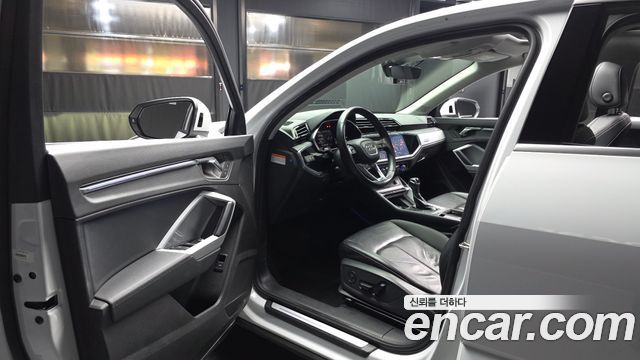 Audi Q3 2023 — photo 13