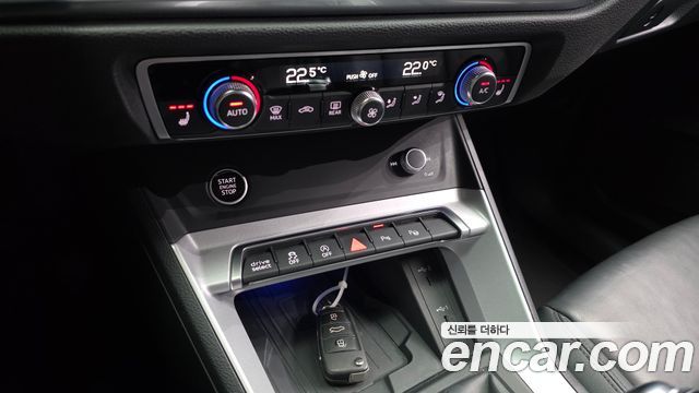 Audi Q3 2023 — photo 23