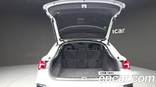 Audi Q3 2023 — photo 26