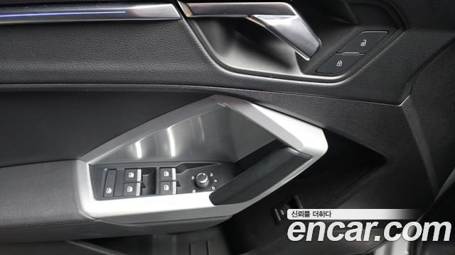 Audi Q3 2023 — photo 30