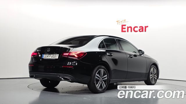 Mercedes-Benz A-Class 2021 — photo 2