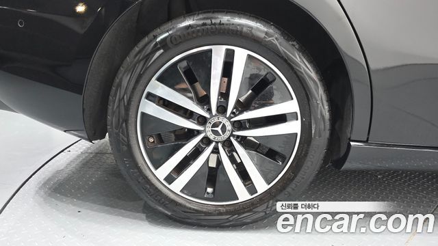 Mercedes-Benz A-Class 2021 — photo 5