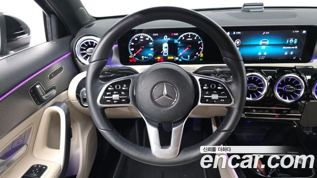 Mercedes-Benz A-Class 2021 — photo 19