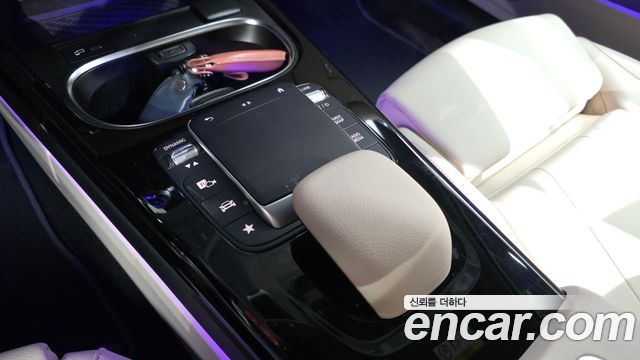 Mercedes-Benz A-Class 2021 — photo 22