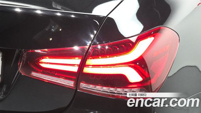 Mercedes-Benz A-Class 2021 — photo 9