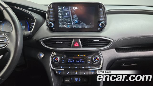 Hyundai Santafe 2019 — photo 18
