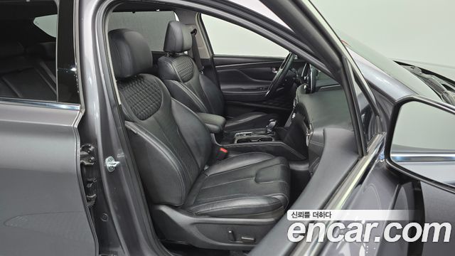 Hyundai Santafe 2019 — photo 16