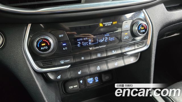 Hyundai Santafe 2019 — photo 30
