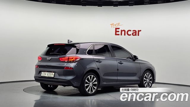 Hyundai i30 2017 — photo 2