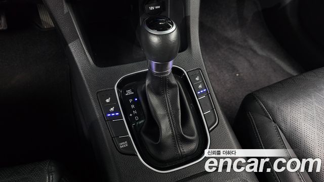 Hyundai i30 2017 — photo 12