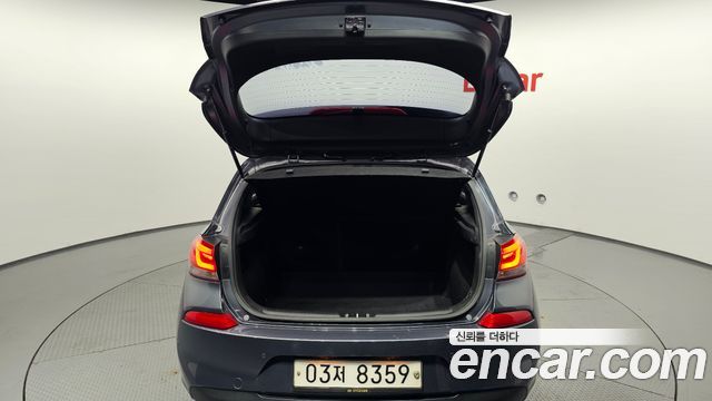 Hyundai i30 2017 — photo 26