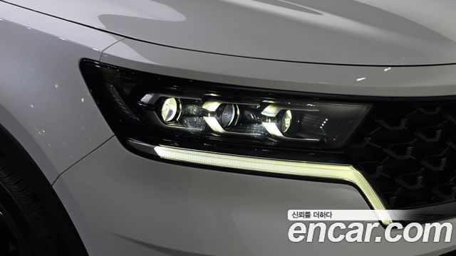 Kia Sorento 2022 — photo 8
