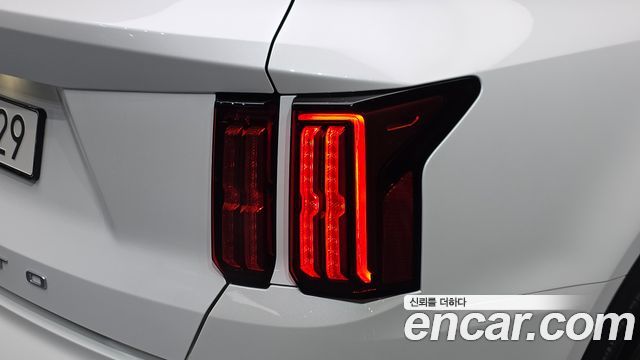 Kia Sorento 2022 — photo 9