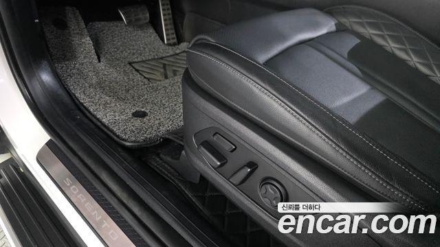Kia Sorento 2022 — photo 31