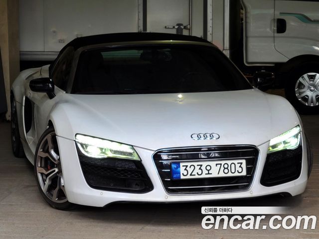 Audi R8 2014 — photo 1