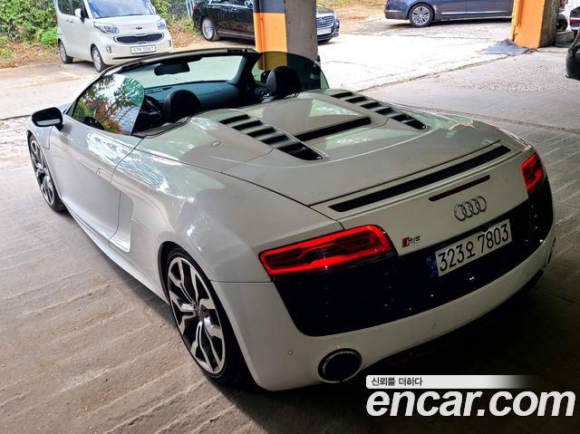 Audi R8 2014 — photo 7