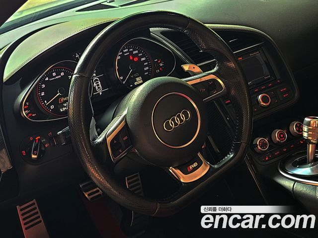 Audi R8 2014 — photo 13