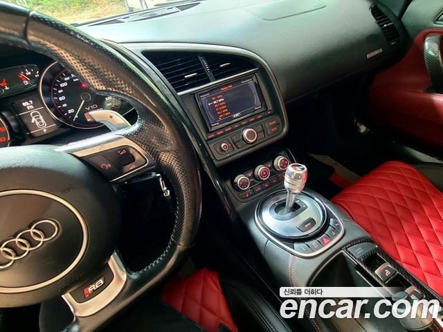 Audi R8 2014 — photo 14