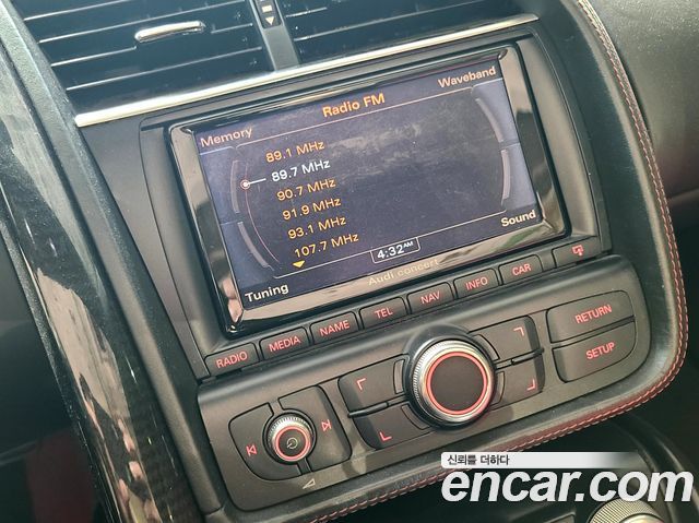 Audi R8 2014 — photo 15