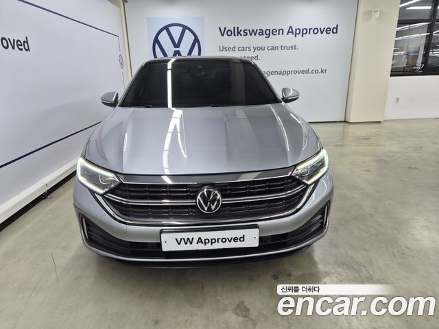 Volkswagen Jetta 2024 — photo 3