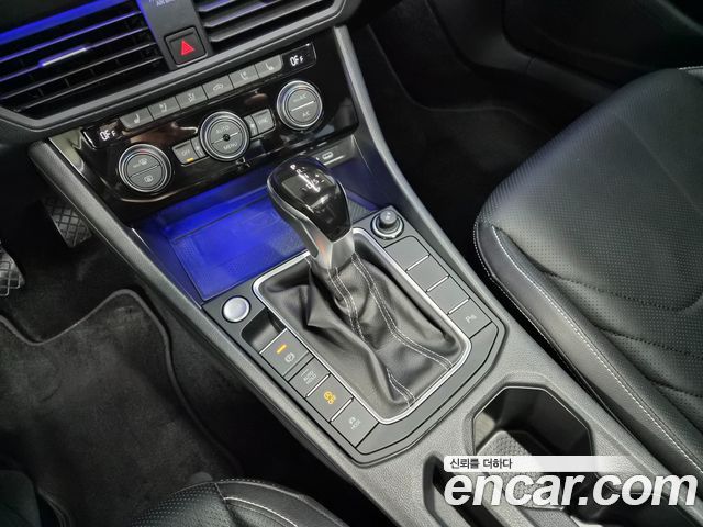 Volkswagen Jetta 2024 — photo 9