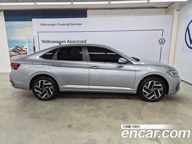 Volkswagen Jetta 2024 — photo 19