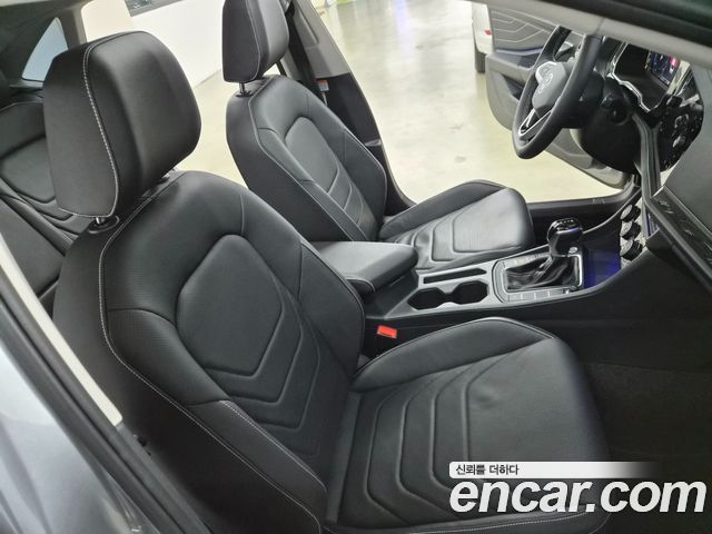 Volkswagen Jetta 2024 — photo 20