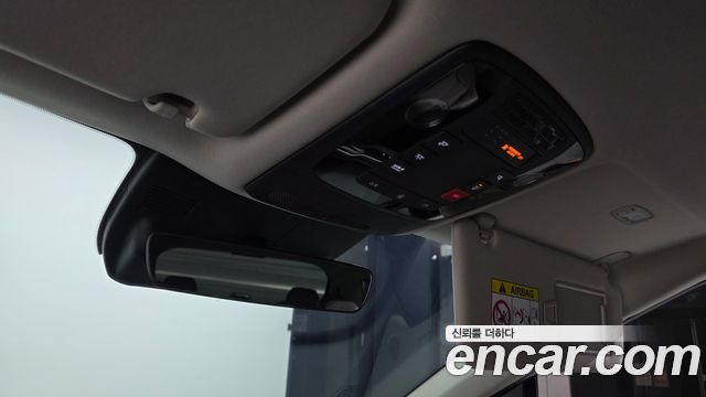 Kia Canival 2024 — photo 25