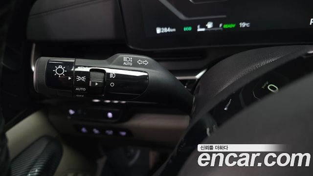 Kia Canival 2024 — photo 31