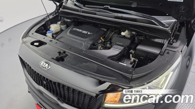 Kia Canival 2016 — photo 6