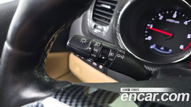 Kia Canival 2016 — photo 27