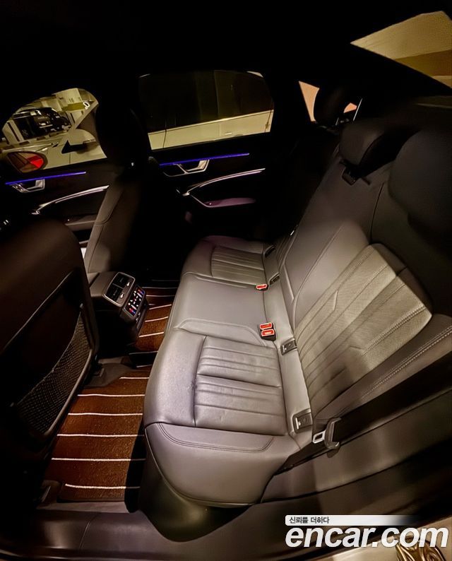 Audi A6 2023 — photo 11