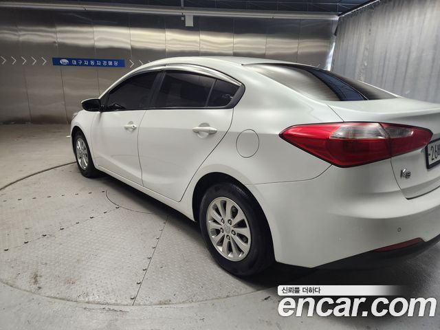 Kia K3 2015 — photo 13