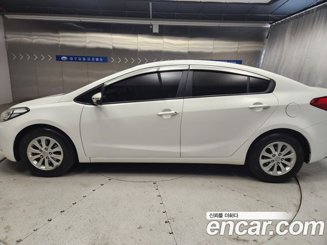 Kia K3 2015 — photo 15