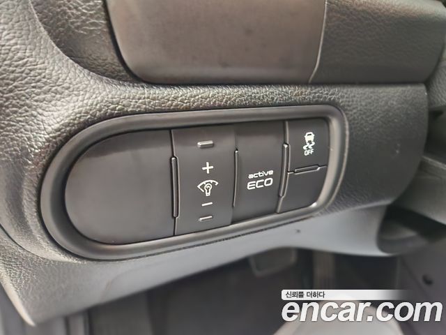 Kia K3 2015 — photo 19