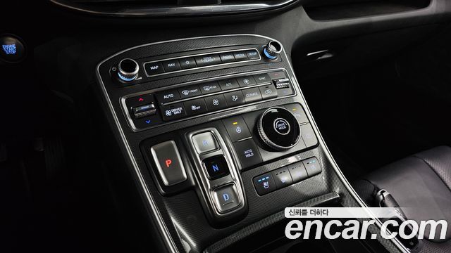 Hyundai Santafe 2023 — photo 12