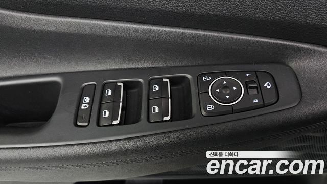 Hyundai Santafe 2023 — photo 24