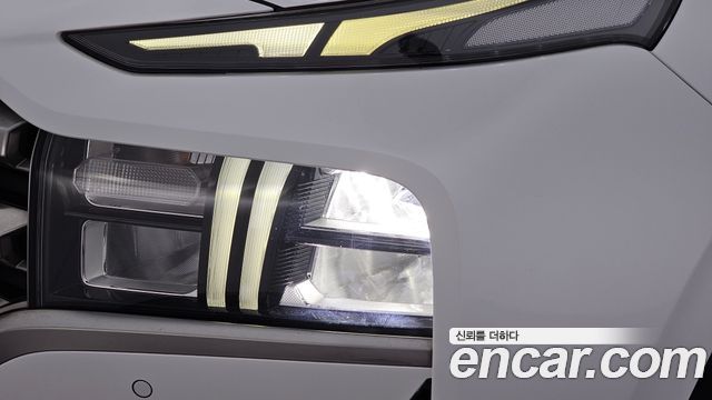 Hyundai Santafe 2023 — photo 8