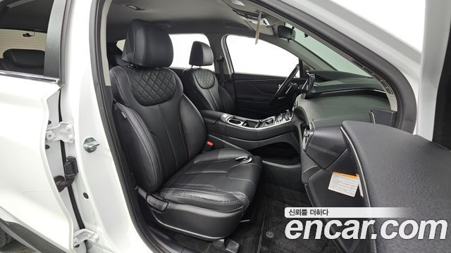 Hyundai Santafe 2023 — photo 16