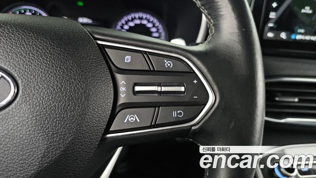 Hyundai Santafe 2023 — photo 27